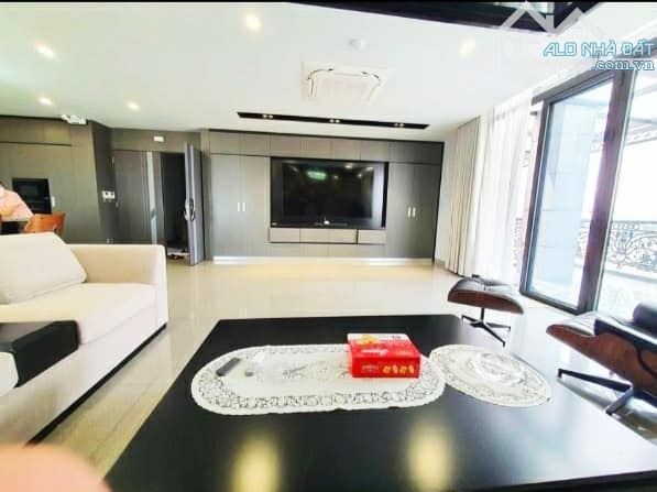 Bán nhà mặt phố Trích Sài, Tây Hồ 220m 9 tầng MT 12m 110 tỷ