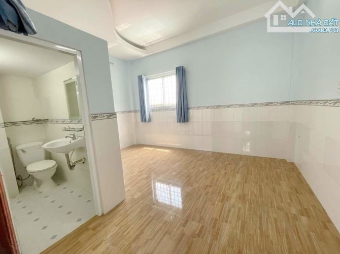 cần bán nhà đg Gò cát 4 lầu SHR giá rẻ, khu an ninh - 3