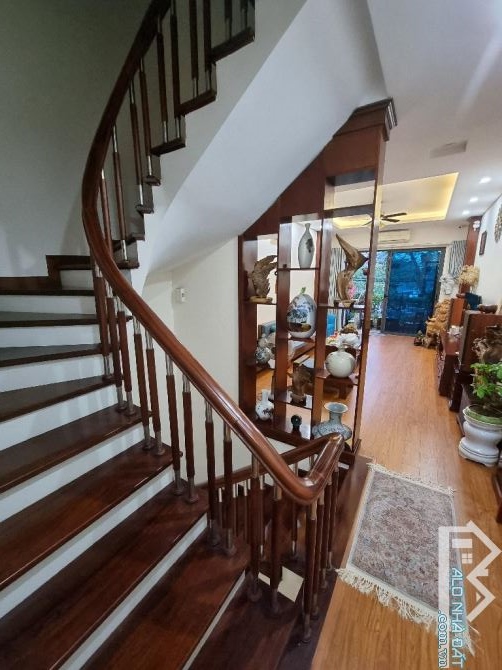 Bán nhà - phân lô - ô tô tránh - Khuất Duy Tiến - 55m2 - MT 4.4m - 13.5 tỷ - 3