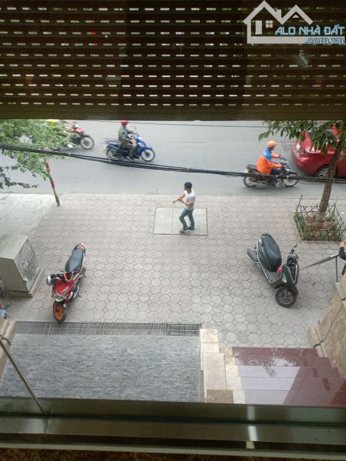 Cho thuê nhà Phố Khúc thừa dụ, cổng CV Cầu giấy 150m2x9T, mt 8m thông sàn làm Vp Spa - 3