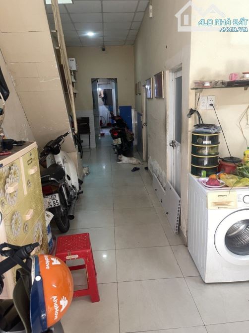 DT KHỦNG 130M2  NGANG 4M  NỞ HẬU  NGAY CẦU CHÀ VÀ  P12 QUẬN 8 - 7.x TỶ - 4