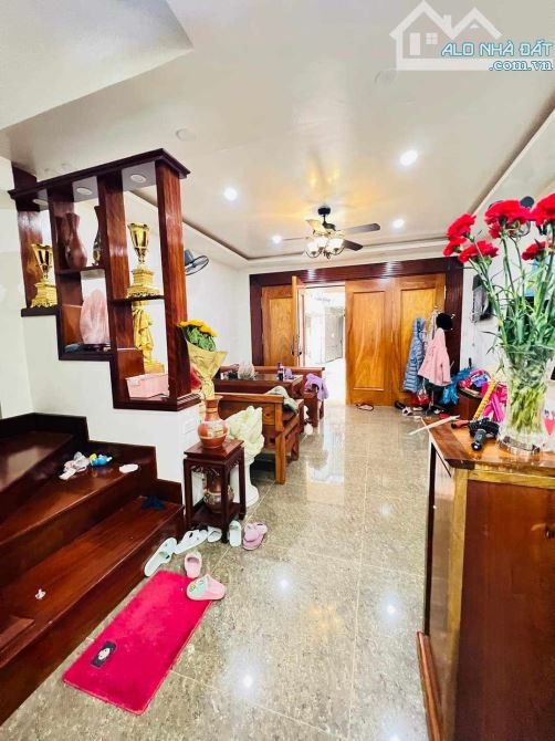 Bán nhà mặt phố, vỉa hè Chùa Láng, Cầu Giấy 62m 6 tầng MT 5m 23 tỷ - 1