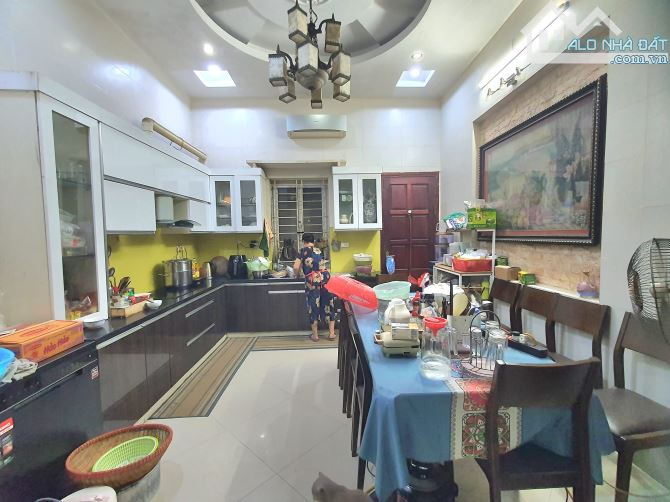 Bán GẤP nhà mặt ngõ Giải Phóng 70m 4 Tầng – Ô tô tránh - Kinh doanh – Giá 15,5 Tỷ - 1