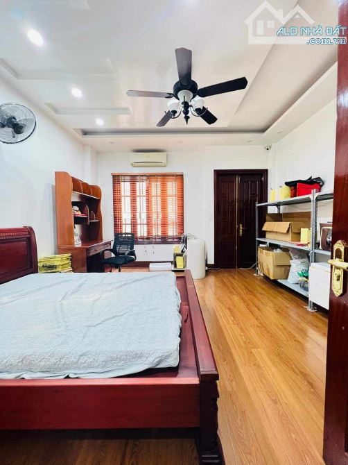 Bán nhà mặt phố, vỉa hè Chùa Láng, Cầu Giấy 62m 6 tầng MT 5m 23 tỷ - 2