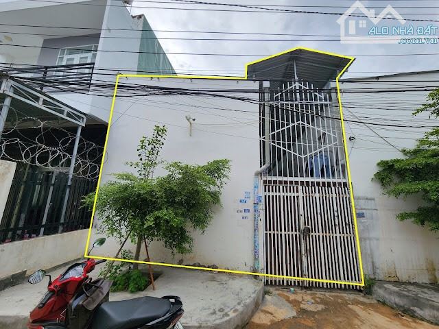 Bán dãy trọ 7 phòng hẻm Đặng Lộ, Vĩnh Hải, Nha Trang. Dt:152,4m2. Sổ hồng. Giá:4,3 tỷ - 3