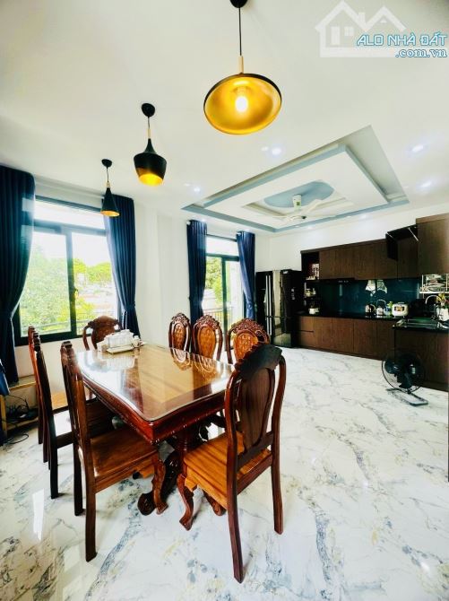 BÁN NHÀ 1T3L hẻm ôtô Nguyễn Trường Tộ P3 VT GIÁ 7,6 TỶ TL