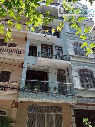 Cho thuê nhà ngõ 100/3 đường Hoàng Quốc Việt - Diện tích 60m2 x 5 tầng đủ điều hòa