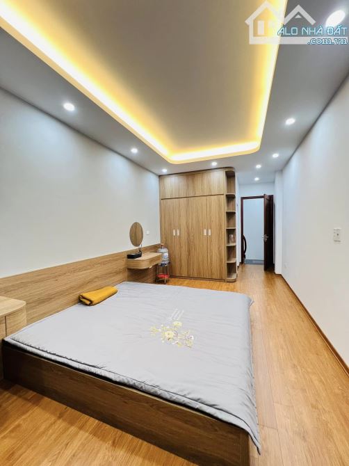Bán nhà Xuân Phương 32M 5 Tầng, 4 phòng, chỉ 60m ô tô đỗ giá 4.8 tỷ - 1