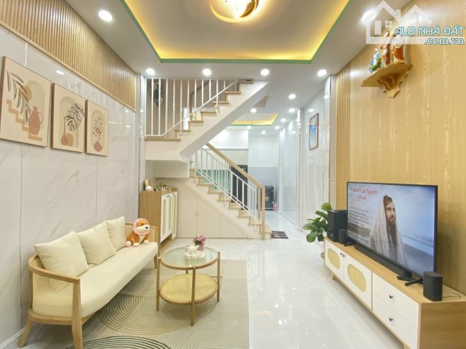 Bán nhà đẹp 2 tầng BTCT, hẻm nhựa 6m Huỳnh Văn Nghệ, tặng hết nội thất mới sắm - 4