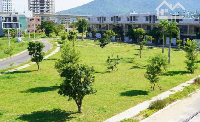 Siêu phẩm nhà 3 MẶT TIỀN đường Phạm Huy thông,3 tầng bến du thuyền Marina Complex - View s - 1