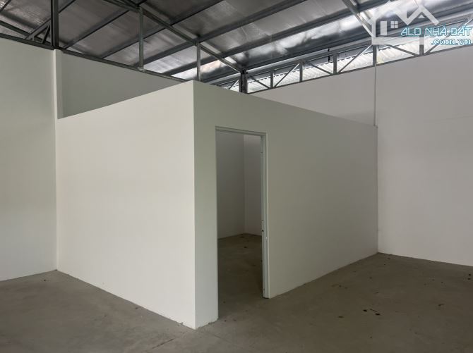 Kho xưởng bãi 426m² mặt tiền ngang 7,1m đường Quốc Lộ 91B Nguyễn Văn Linh, lộ Container - 1