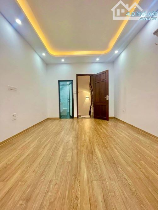 Bán nhà Vân Canh 32m - 5 Tầng - 3P Ngủ - gần phố Trịnh Văn Bô giá 4.5 tỷ - 2