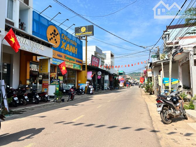 Lô đất thổ cư 560m2 ngay đường Trường Sa - 20m ngang hoành tráng - sát biển Hoài Hương - 2