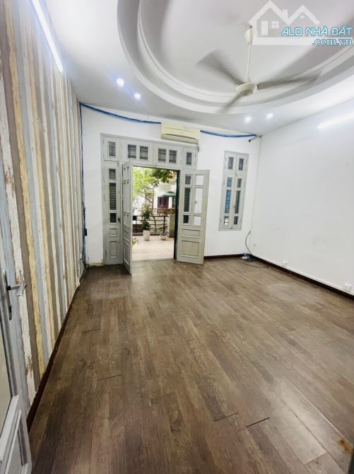 Cho thuê nhà ngõ 100/3 đường Hoàng Quốc Việt - Diện tích 60m2 x 5 tầng đủ điều hòa - 3