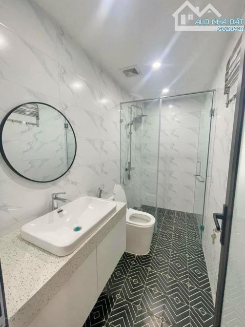 Bán nhà Vân Canh 32m - 5 Tầng - 3P Ngủ - gần phố Trịnh Văn Bô giá 4.5 tỷ - 4