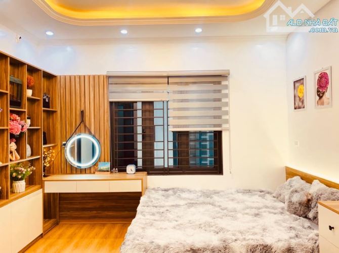 Nhà gần mặt phố, 50m ô tô đỗ kinh doanh Di Trạch, phố Nhổn 5 Tầng giá 4.3 tỷ - 4