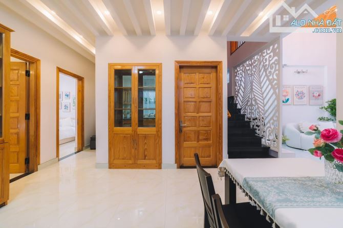 207m2 Villa Sân Vườn Hai Mặt Tiền Ngang 10m Đường Ô Tô 5m Cách Hồ Xuân Hương Chỉ 3km - 3
