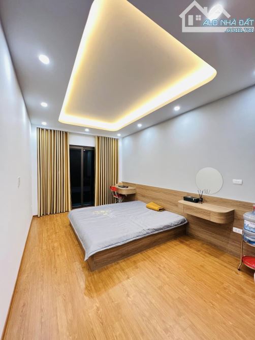 Bán nhà Xuân Phương 32M 5 Tầng, 4 phòng, chỉ 60m ô tô đỗ giá 4.8 tỷ - 5