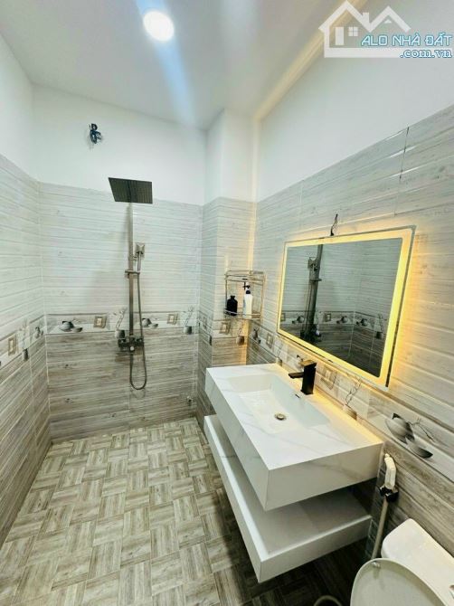 Biệt thự sân vườn trệt lầu hẻm xe hơi đường 41 phường Linh Đông sát đường Phạm Văn Đồng - 4