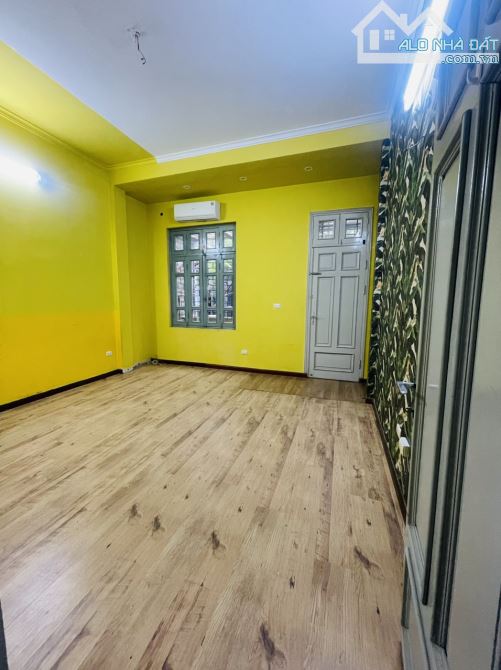Cho thuê nhà ngõ 100/3 đường Hoàng Quốc Việt - Diện tích 60m2 x 5 tầng đủ điều hòa - 5