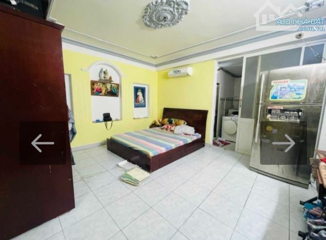 Hẻm xe hơi thông sát Hoàng Sa Tân Bình 140m² 5 tầng 8pn chỉ còn 14.3 tỉ