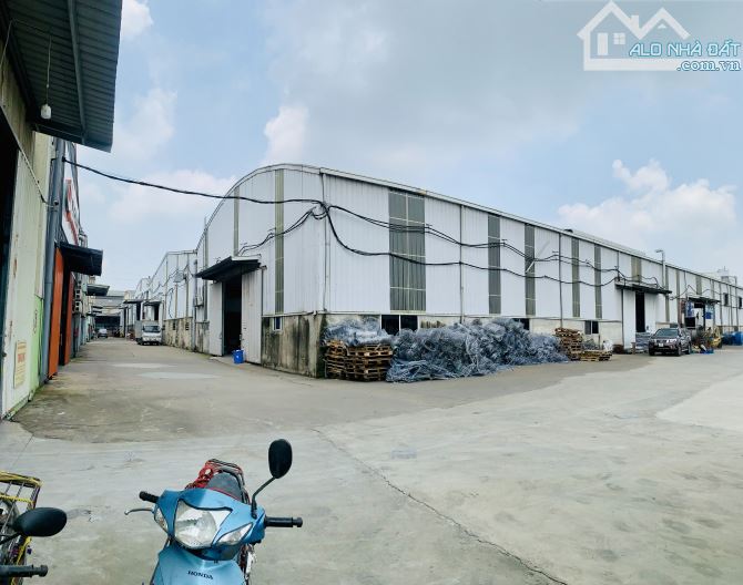 Cho thuê 360m2 nhà xưởng mới trong kcn Quang Minh