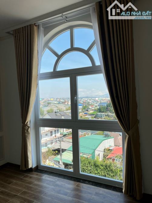 Bán biệt thự đẹp mới xây view thành phố -Đường Trần QUang Khải -p8- Đà Lạt - 10