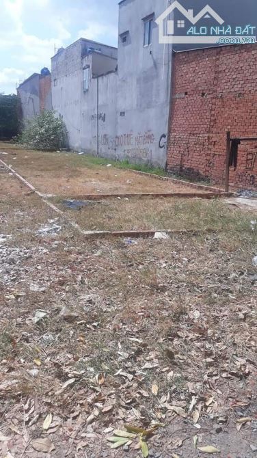 bán gấp lô đất 120 m2 gần chợ đầu mối giá chỉ 1 tỷ 400 gọi xem đất - 2