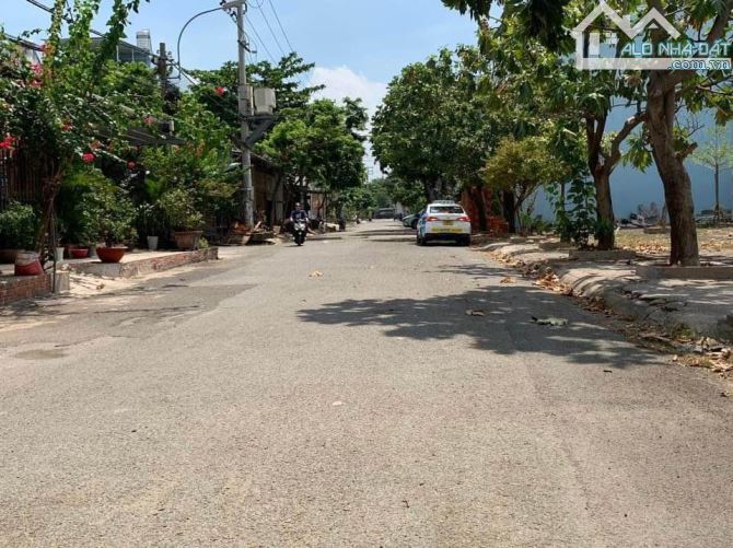 KẸT TIỀN BÁN GẤP LÔ ĐẤT 92 M2 GIÁ CHỈ 1 tỷ 530tr GẦN CHỢ NGÃ BA BẦU GỌI XEM ĐẤT - 2