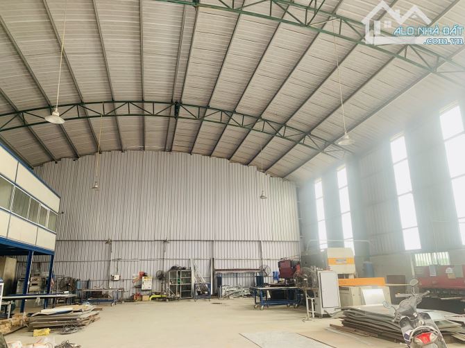 Cho thuê 360m2 nhà xưởng mới trong kcn Quang Minh - 2