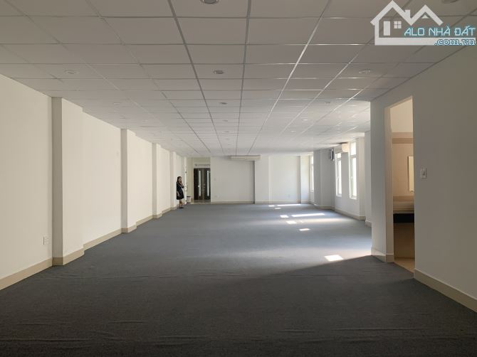 Cho thuê văn phòng 150 m2 – 26 tr ngay trung tâm TP. LH: OFFICE DANANG - 3