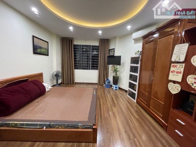 Bán nhà Minh Khai, Dương Văn Bé cạnh times city ô tô đỗ cửa 5 tầng 3 ngủ dt 35m2 nhỉnh 5tỷ - 3