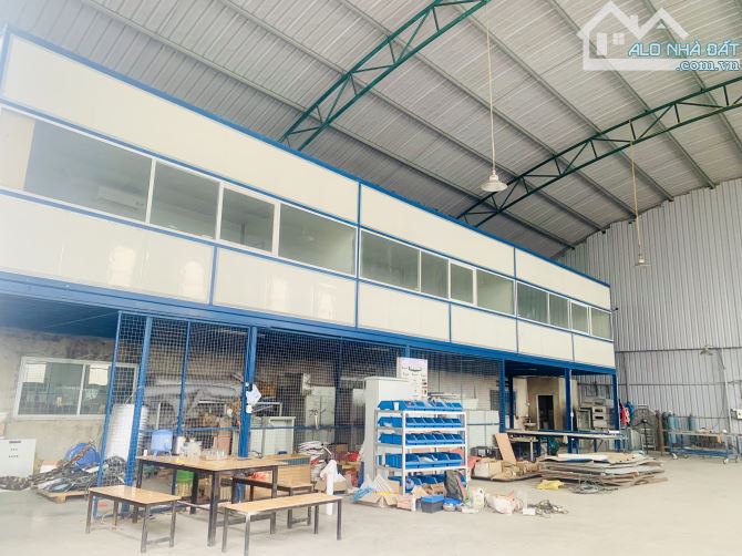 Cho thuê 360m2 nhà xưởng mới trong kcn Quang Minh - 3