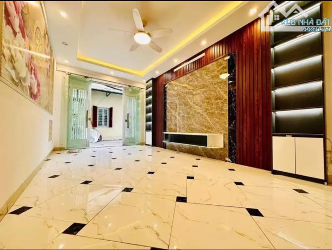 Bán nhà riêng Di Trạch, phố Nhổn xây 5 Tầng, 3P Ngủ, nội thất đẹp giá 4.3 tỷ - 3