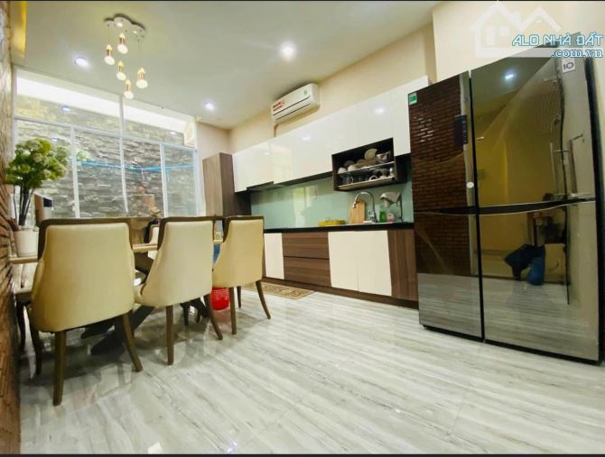 Cho thuê nhà mặt tiền 3 tầng full nội thất Lý Thánh Tôn, Nha Trang, dọn vào ở ngay - 4