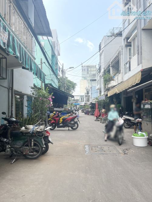 Nhà 2 tầng chợ Rạch Ông đường Nguyễn Thị Tần P2Q8 - Giá : 8 tỷ TL - 4