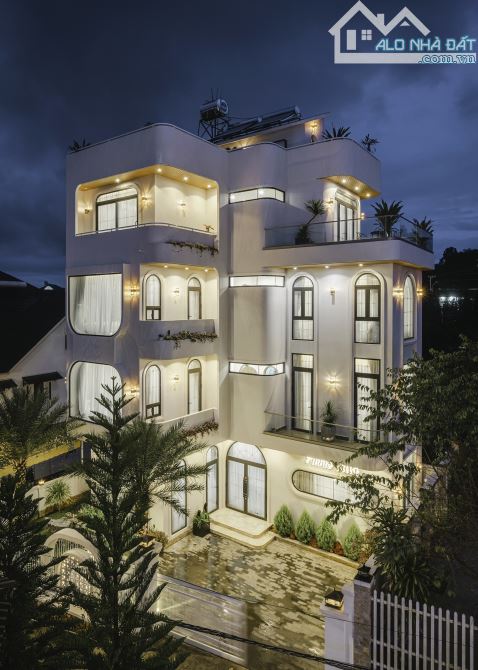 Villa siêu xịn xò mang phong cách Địa Trung Hải, nằm trong lòng thành phố ĐàLạt, view đỉnh - 8