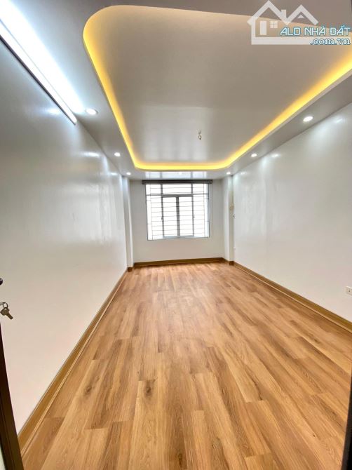 BÁN NHÀ NAM DƯ, LĨNH NAM. GẦN Ô TÔ. FULL NỘI THẤT Ở NGAY. 30M2*5 TẦNG, 3PN ĐỦ CÔNG NĂNG. - 9