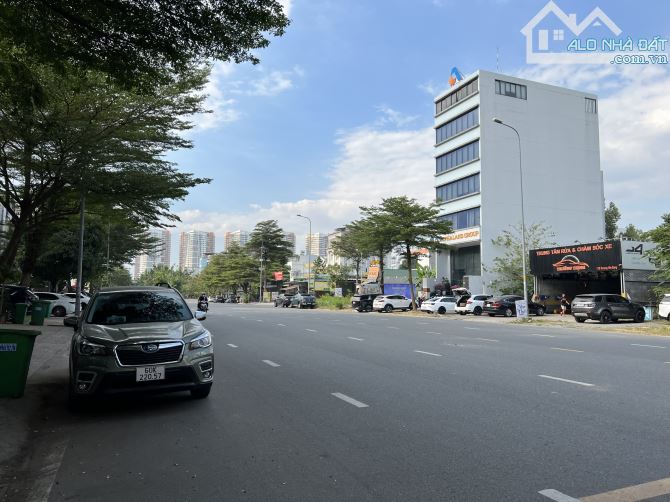 Bán lô đất rẻ nhất đường Tạ Hiện chỉ 290triệu/m2 kế Sông SG DT 15x18 dự án Huy Hoàng