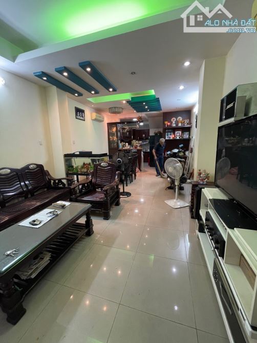 Nhà Quận 10 ngang 6x20m đường Tô Hiến Thành phường 13 Quận 10 giá chỉ 23 tỷ thương lượng - 1