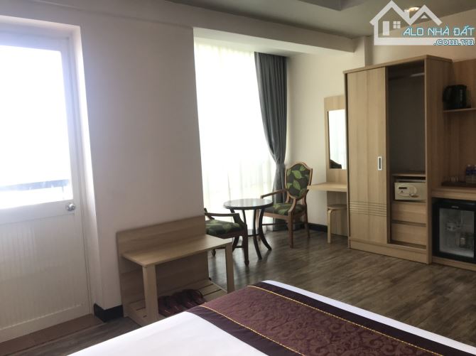 Cho thuê khách sạn mặt tiền Tuệ Tĩnh- Nha Trang.150m2( 10* 15) , 15 tầng, 58 ph GIÁ 250TR - 1