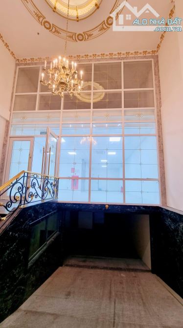 Bán Toà Văn Phòng Đại Cồ Việt - Q. Hai Bà Trưng 200m2 x 9 tầng - Giá chào 147 tỷ - 1