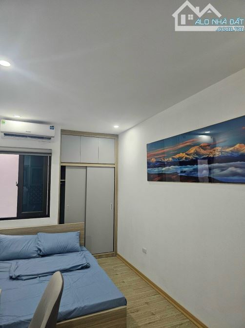 Cần bán nhà ngõ 63 Nguyễn Hoàng.Diện tích 81m2 . Mặt Tiền 5M. xây dựng 7 tầng 20 phòng - 2