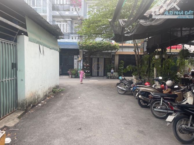 KG685-Bán lô đất 2 mặt tiền đang kinh doanh quán cafe, đường ô tô, P Phước Long B - 2