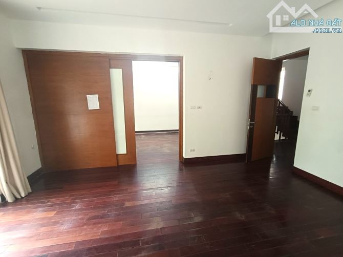 Cho thuê Biệt thự KĐT Văn Quán 250m2 x 4 tầng làm hotel, nhà trẻ, VP 55tr - 5