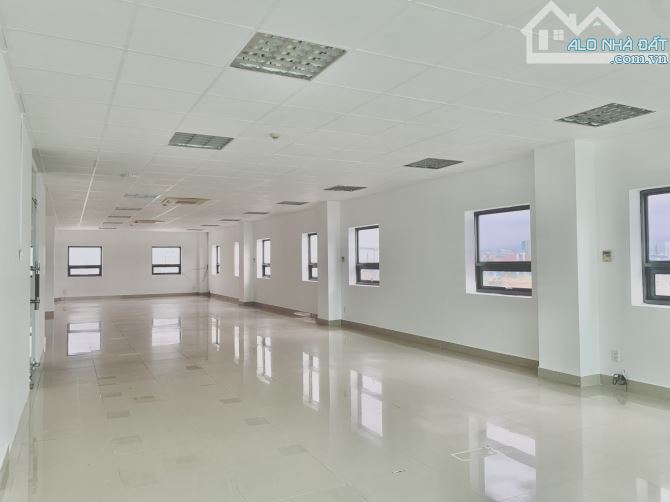 Trống 1 phòng duy nhất 140 m2 giá 25,3 tr/tháng, phòng đẹp, view xịn. LH: OFFICE DANANG