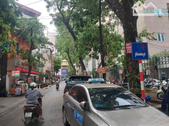Bân Nhà phố Trần Điền Hoàng Mai - Ngõ to như phố kinh doanh , ô tô 64m 10tỷ