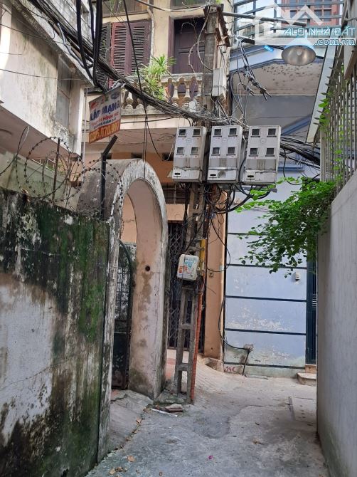 bán nhà Hồ Ba Mẫu, Lê Duẩn. Giá đầu tư, DT 82 m2, 4 tầng giá 10 tỷ.
