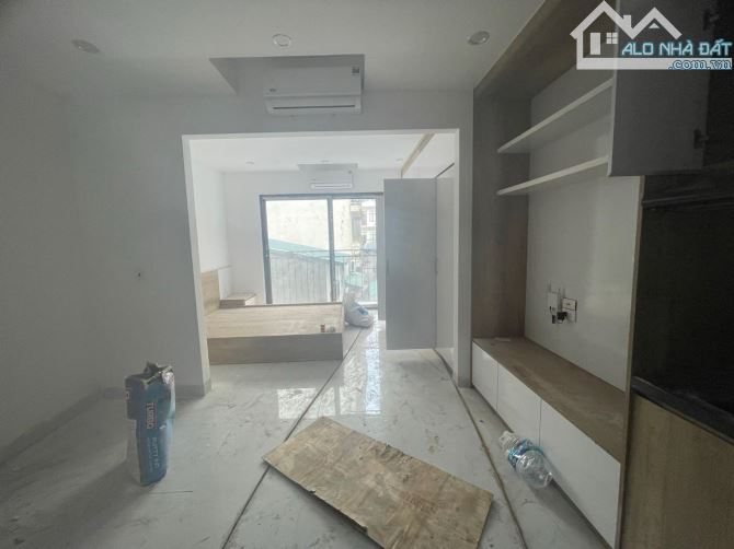 Bán nhà ngõ 95 Định Công .Diện tích 70m2 xây dựng 74m2 với 7 tầng.Thiết kế 12 căn hộ full - 1