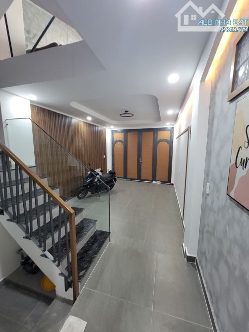 Ngộp Bank - Bán Gấp nhà đường Đoàn Thị Điểm, P.1, PN, (Dt: 4X12m) - 5 tầng, mới xây+NTCC - 2